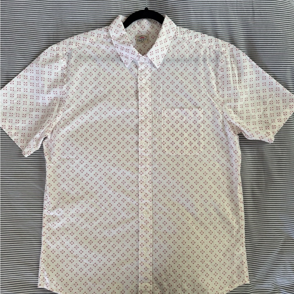 Faherty Size Medium Button Up Short Sleeved Shirt